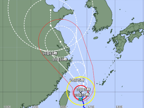 台風進路予想図