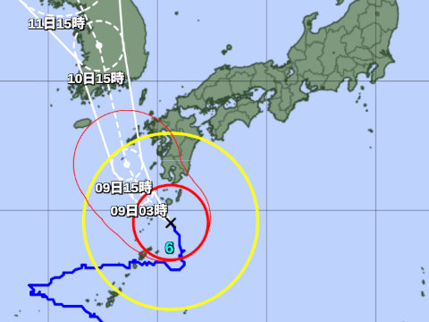 台風進路予想図